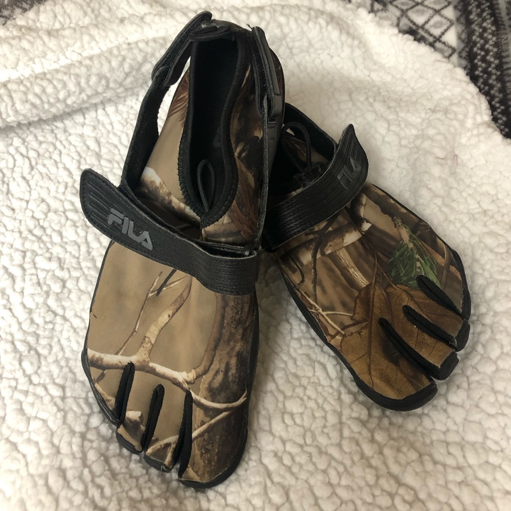 Fila Skele-toe shoes in Camo